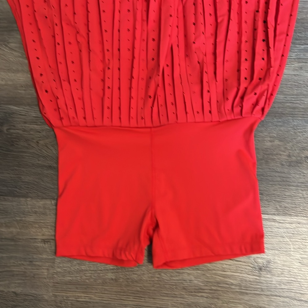 Thrive Red Pleated Pull On Skort with Star Details NEW - Large - Picture 8 of 11